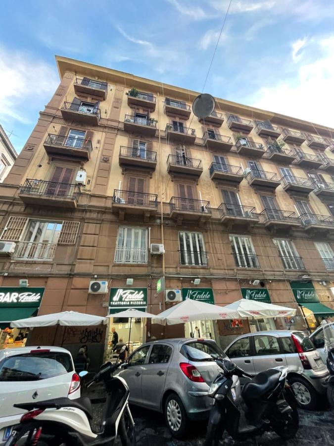 Ferienwohnung La Casa Sulla Nuvola Duomo Centro Storico Di Napoli Exterior foto
