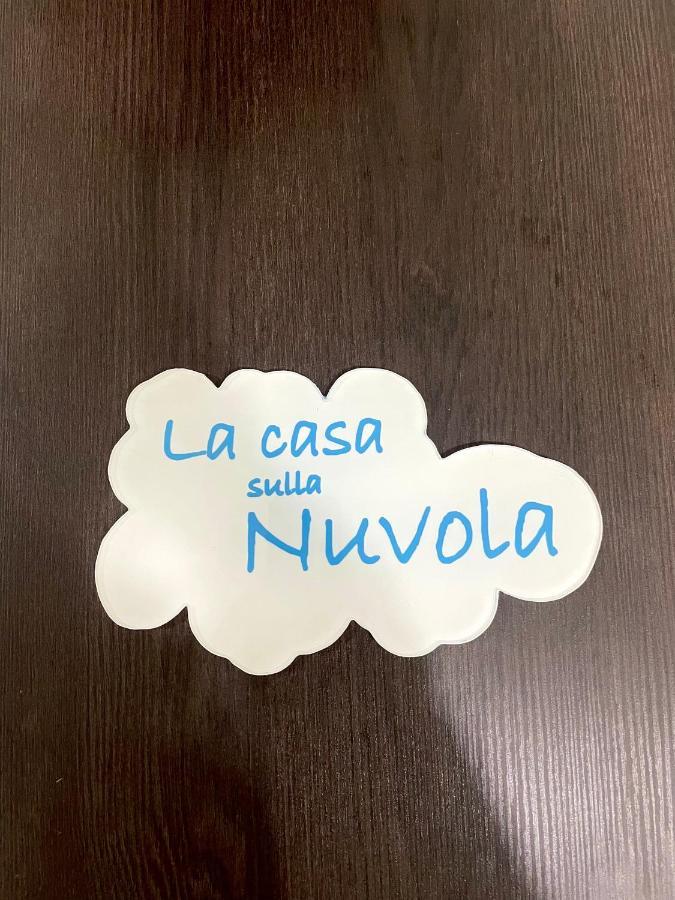Ferienwohnung La Casa Sulla Nuvola Duomo Centro Storico Di Napoli Exterior foto