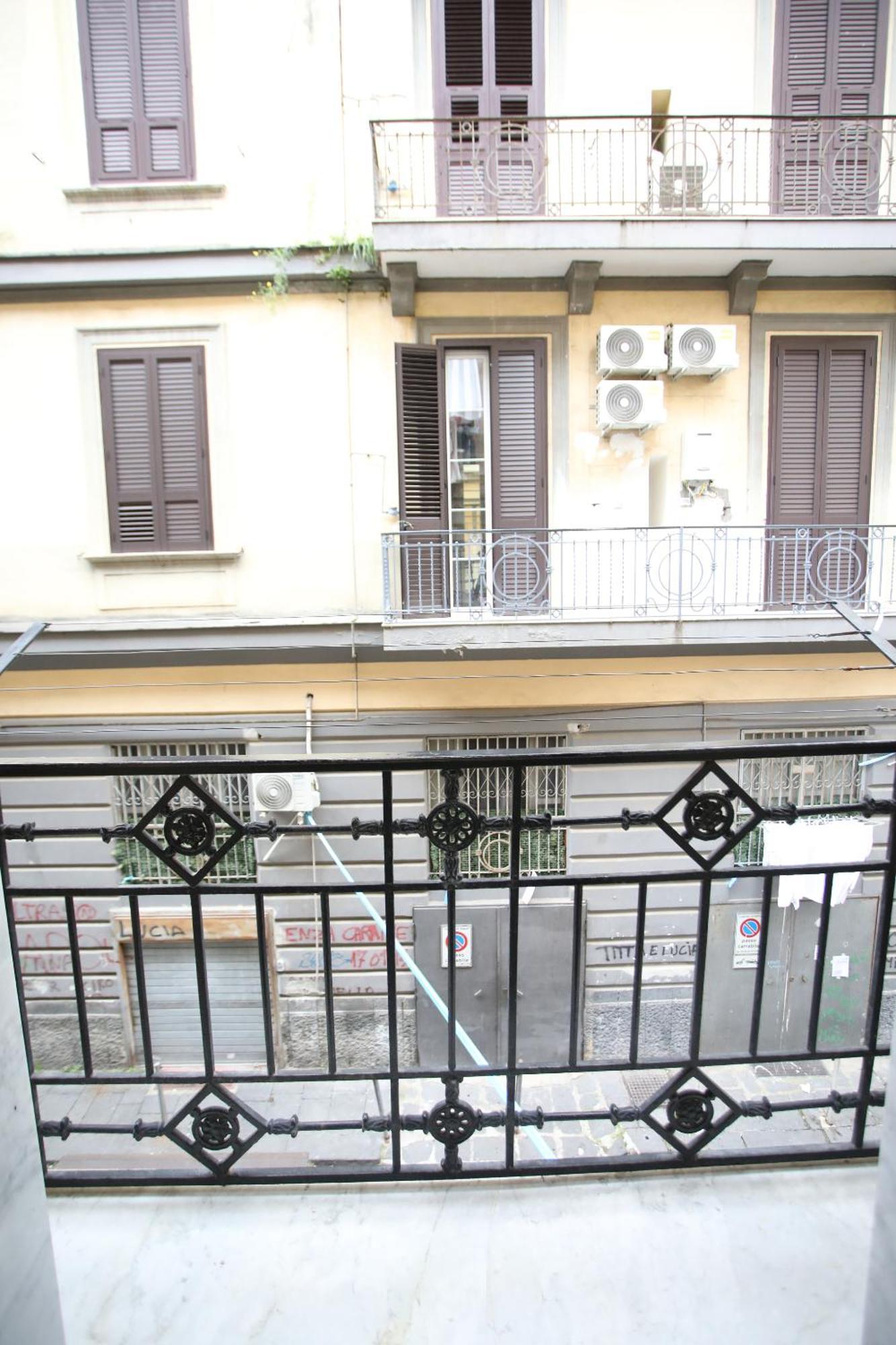 Ferienwohnung La Casa Sulla Nuvola Duomo Centro Storico Di Napoli Exterior foto