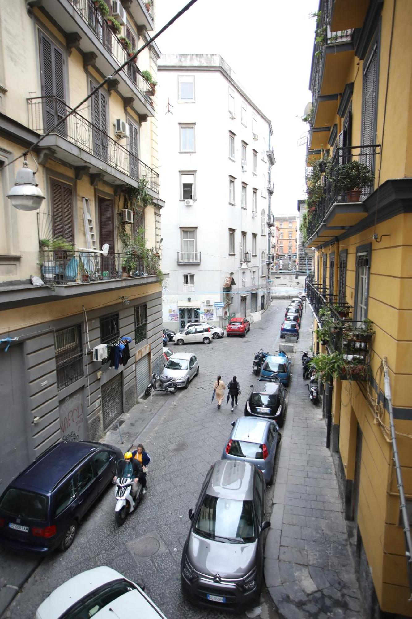 Ferienwohnung La Casa Sulla Nuvola Duomo Centro Storico Di Napoli Exterior foto