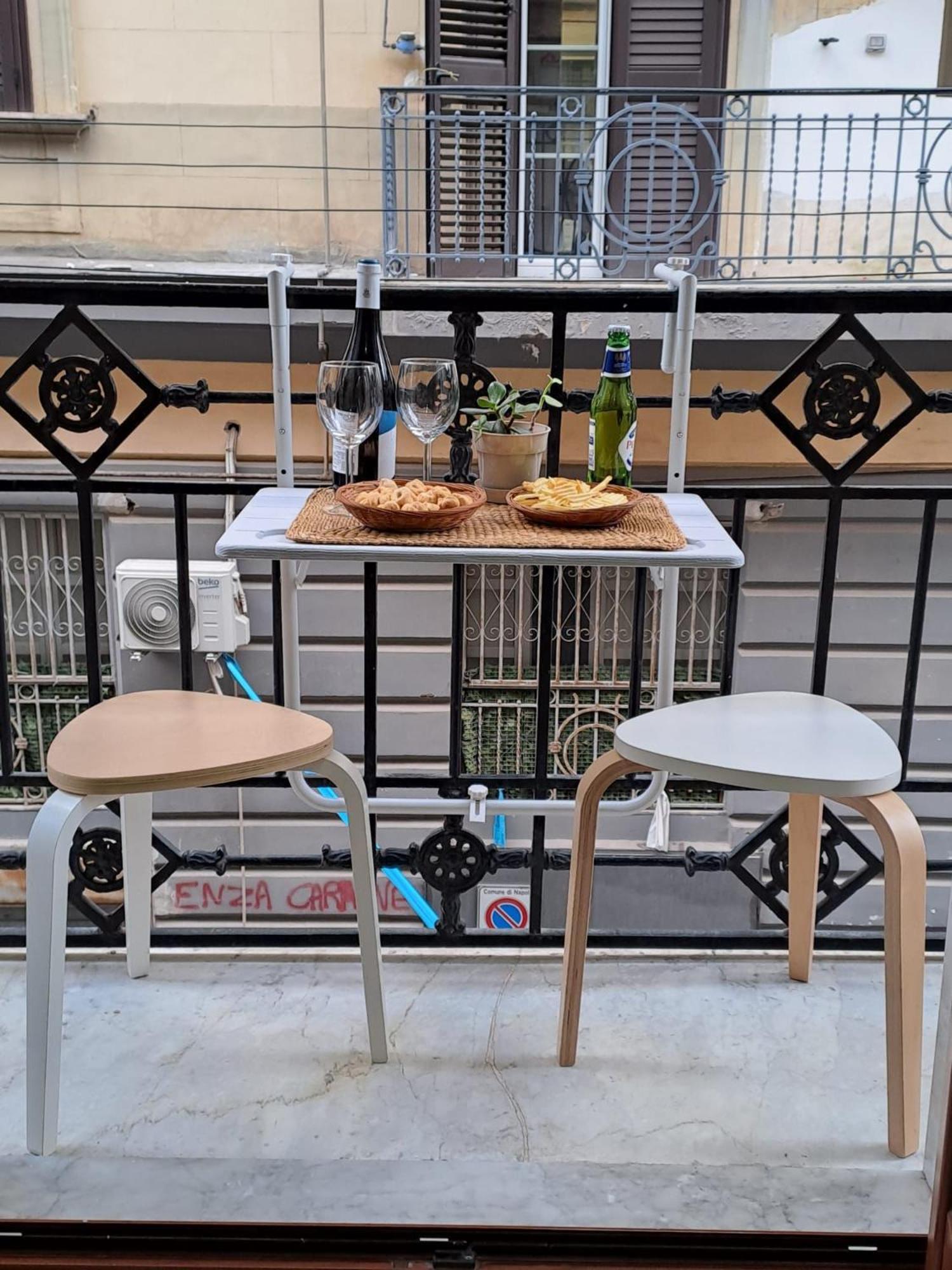Ferienwohnung La Casa Sulla Nuvola Duomo Centro Storico Di Napoli Exterior foto